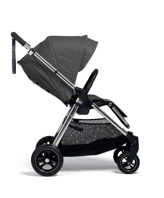 Flip XT3 Pushchair and Carrycot - Harbour Grey image number 4